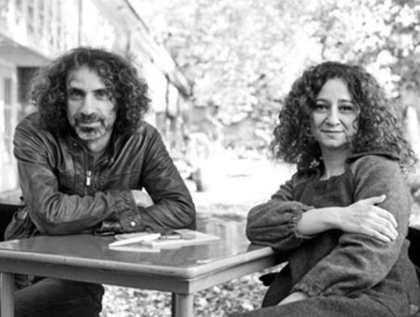 Rabih Mroué & Lina Saneh: 33 RPM and a Few Seconds