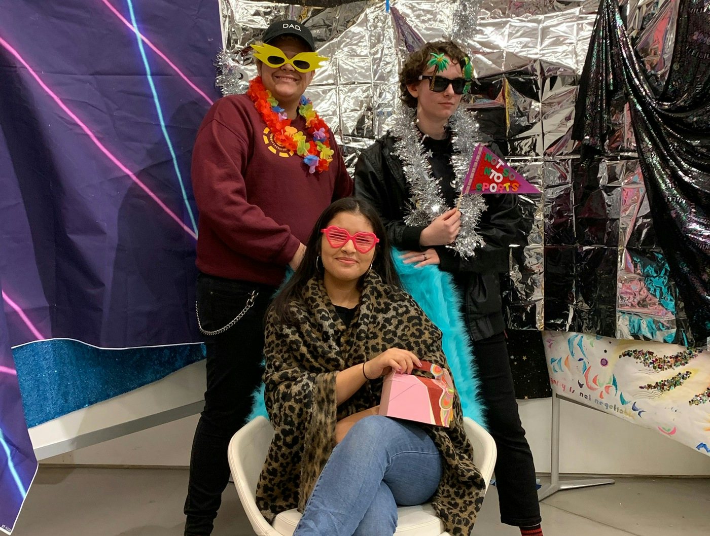 Young Adult Lab: Photo Booth Props 