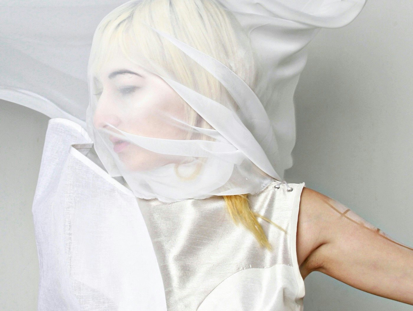 Zola Jesus featuring support by Talk Normal