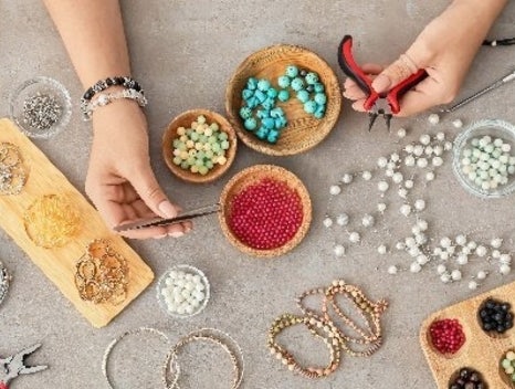 Young Adult Lab: Jewelry Making