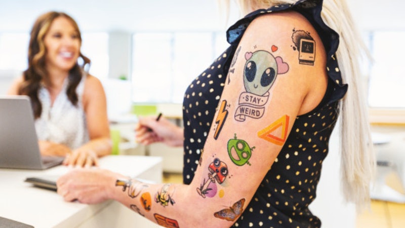 young-adult-lab-temporary-tattoos